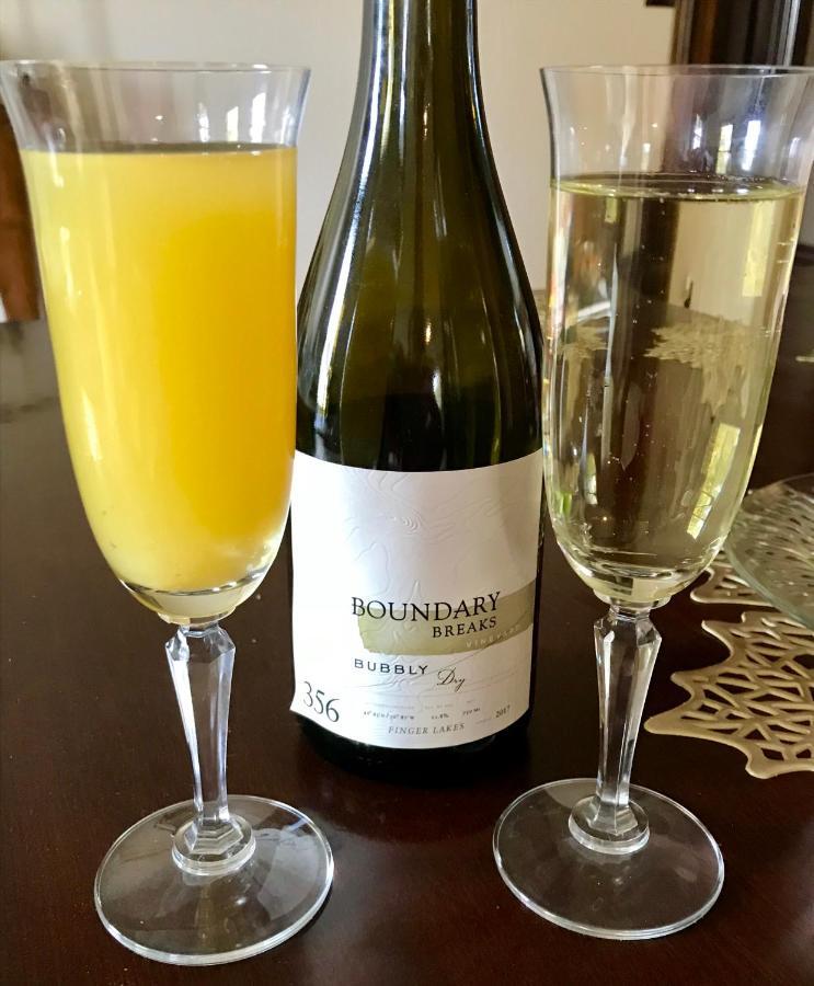 Tillinghast Manor Bed & Brunch Ovid Kültér fotó