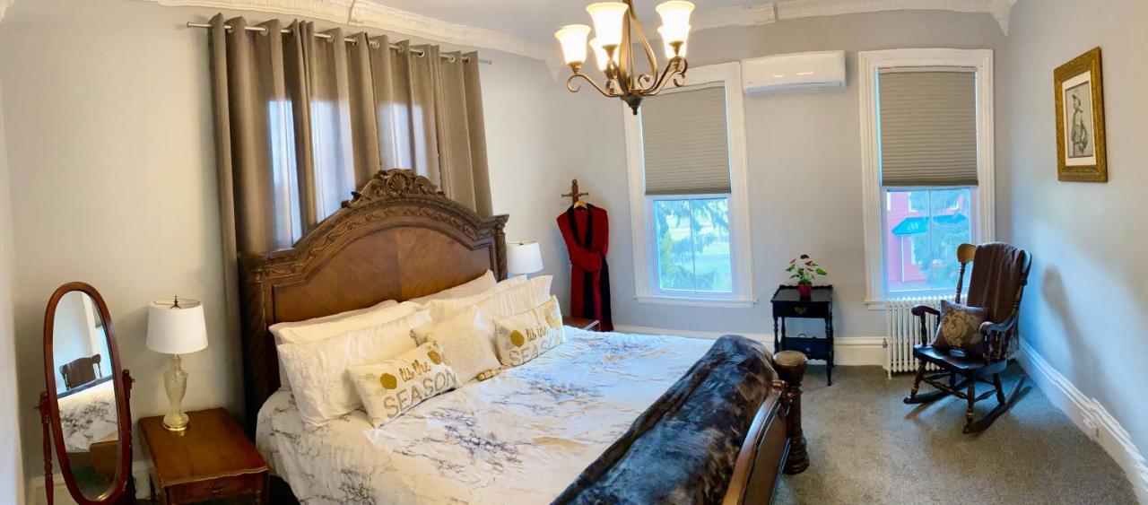 Tillinghast Manor Bed & Brunch Ovid Kültér fotó